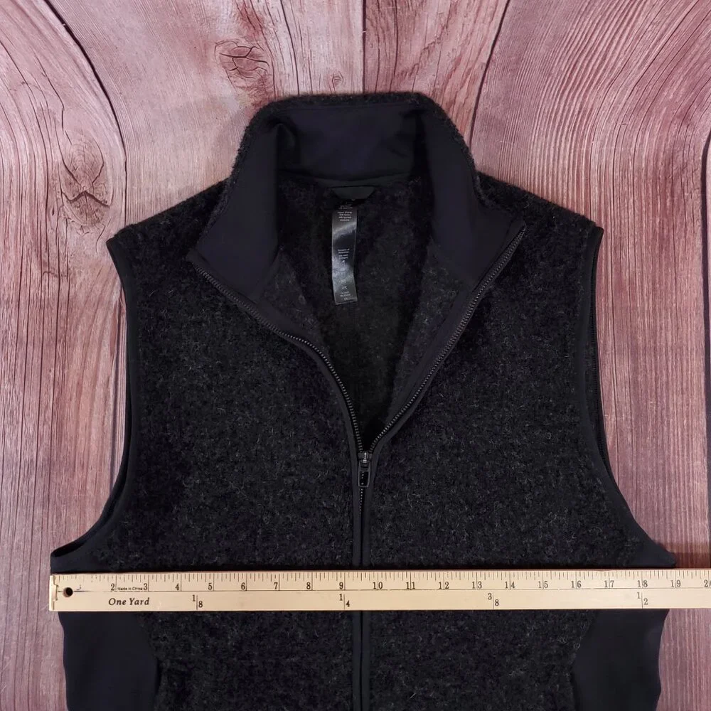 Lululemon Tundra Trek Vest Mens Small Wool Blend Sherpa Fleece Heathered Black - Picture 12 of 13